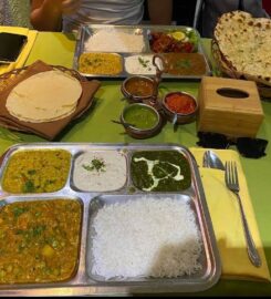 Nhà hàng Ganesh Indian Restaurant